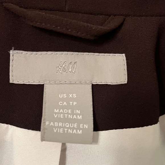 H&M Elegant Dark Brown Blazer - Picture 2 of 3